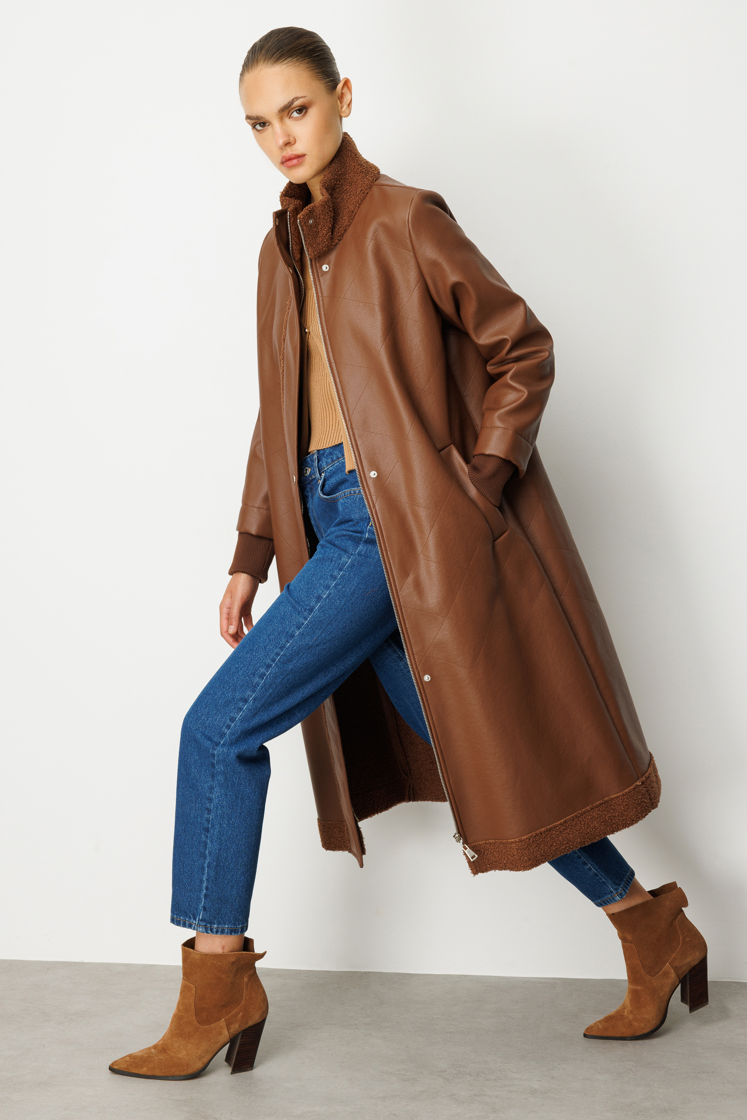 Trenç Uzun Kürklü Deri Görünümlü Kaban 5938